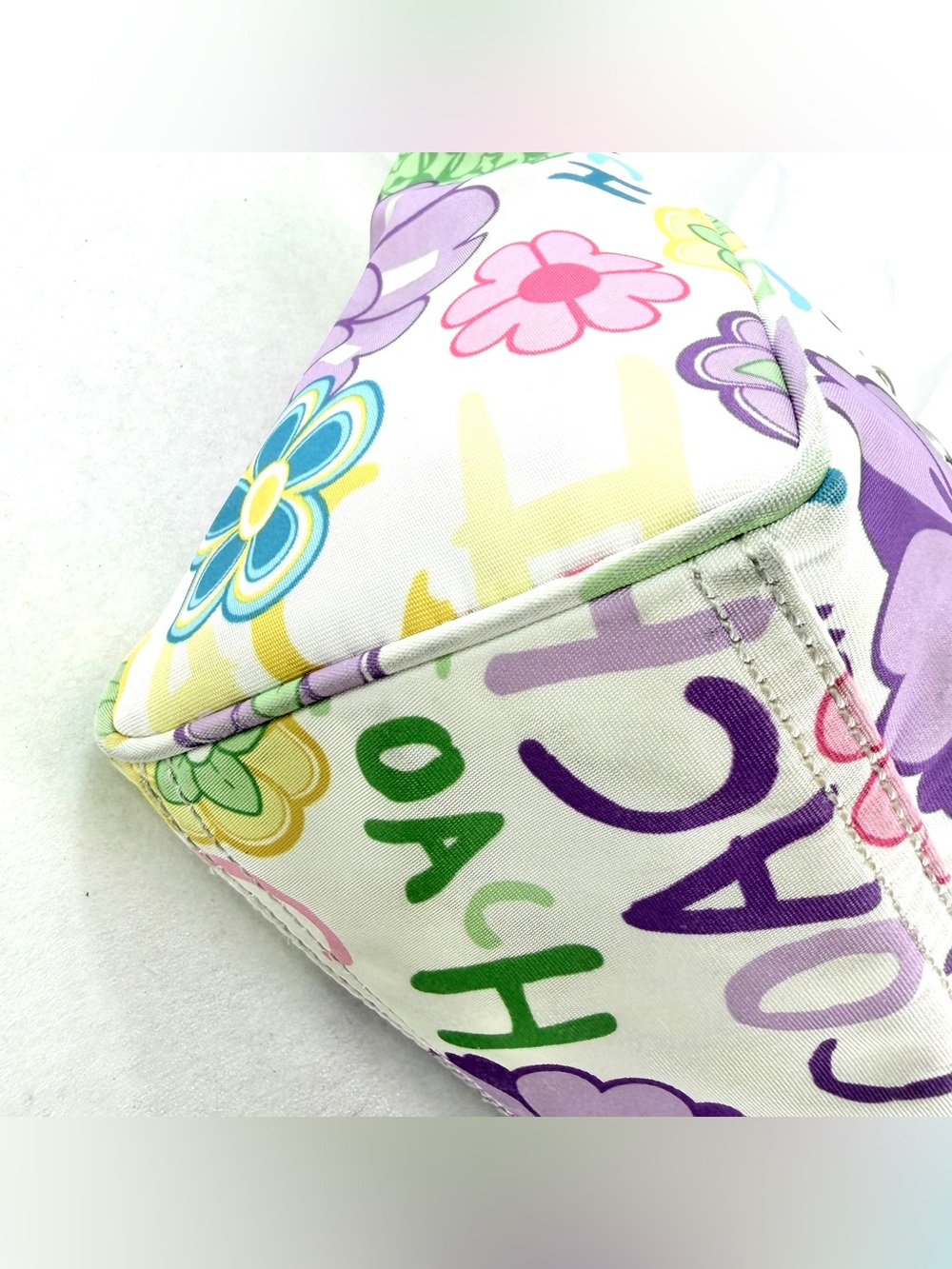 Coach F14882 Poppy Daisy Floral Multicolor Canvas Small Shoulder Bag Pink Trim - Picture 11 of 12